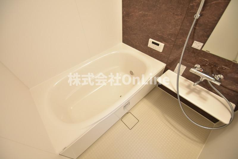 東大阪市新庄４丁目のアパートの浴室