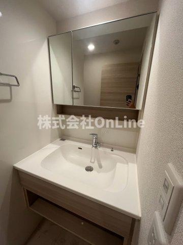東大阪市東鴻池町１丁目のアパートの独立洗面台