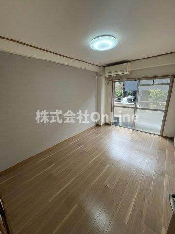 東大阪市鴻池本町の賃貸マンションの洋室