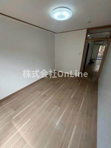 東大阪市鴻池本町の賃貸マンションの居間・リビング