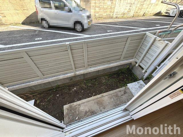 ガーデンハイツ・ヒゴA棟の庭