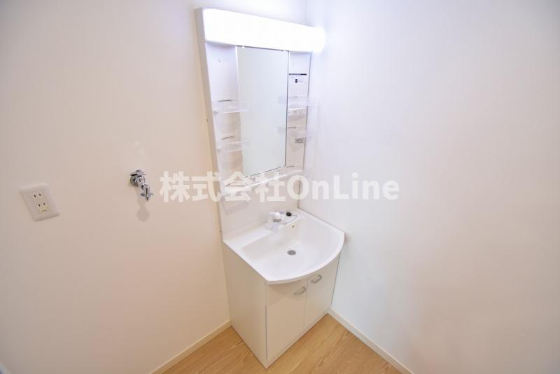 東大阪市大蓮東５丁目のアパートの独立洗面台