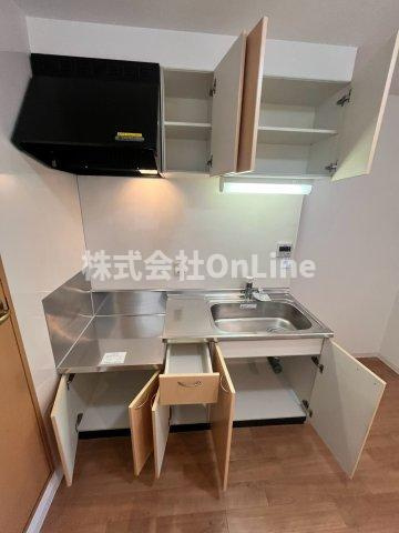 東大阪市島之内１丁目のアパートの収納
