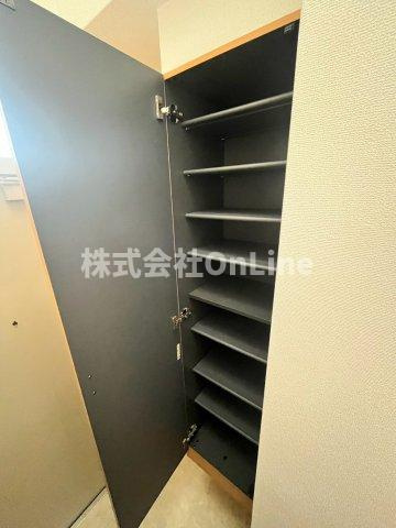 東大阪市島之内１丁目のアパートの収納
