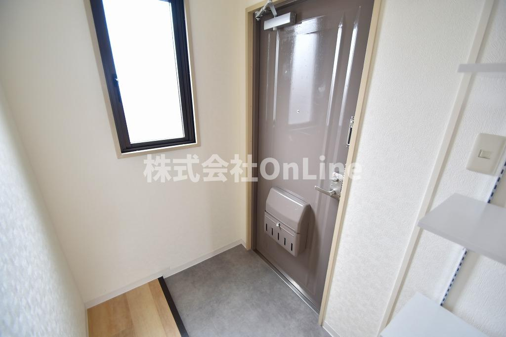 東大阪市三島１丁目の賃貸マンションの玄関