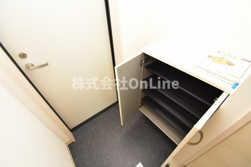 東大阪市大蓮東１丁目のアパートの収納
