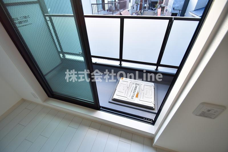 東大阪市大蓮東１丁目のアパートのバルコニー
