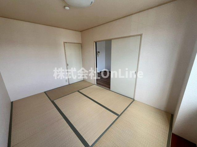 東大阪市西岩田１丁目の賃貸マンションの和室
