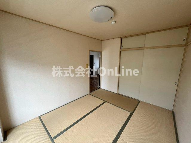 東大阪市西岩田１丁目の賃貸マンションの和室