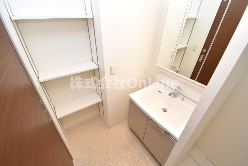 東大阪市荒川１丁目の賃貸マンションの独立洗面台