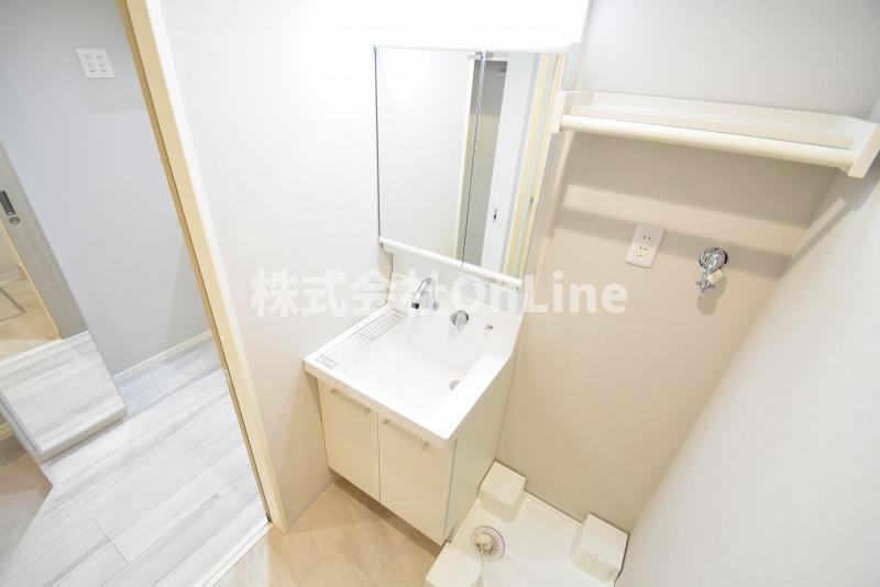 東大阪市荒本２丁目のアパートの洗面所