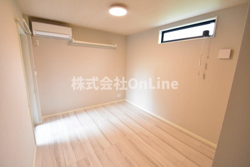 東大阪市荒本２丁目のアパートの居間・リビング