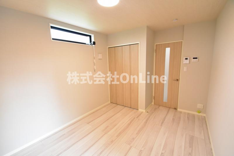 東大阪市荒本２丁目のアパートの居間・リビング