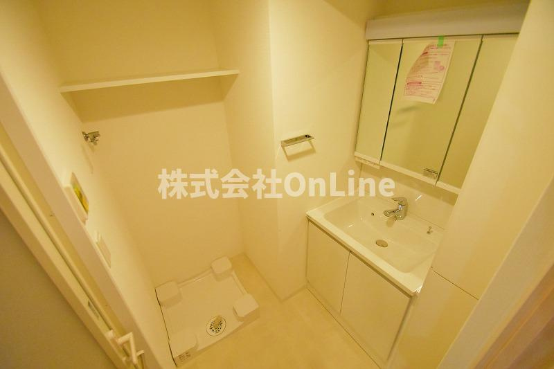 東大阪市中野南の賃貸マンションの洗面所