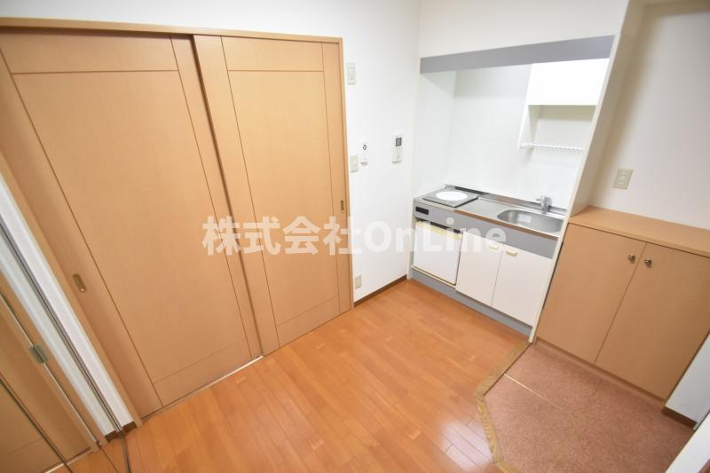 東大阪市横枕西の賃貸マンションの洋室