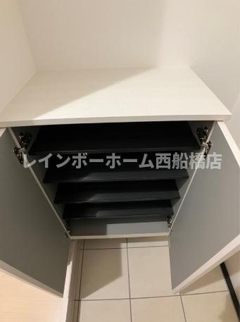 グランドソレイユ西船橋の玄関