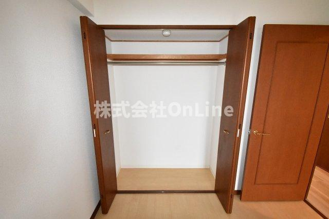 東大阪市森河内西２丁目の賃貸マンションの収納
