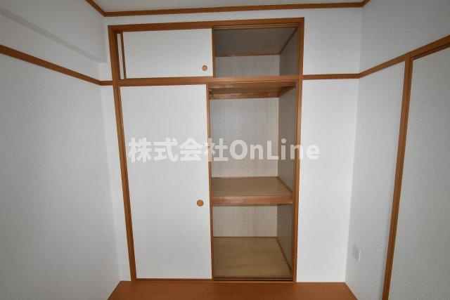 東大阪市森河内西２丁目の賃貸マンションの収納