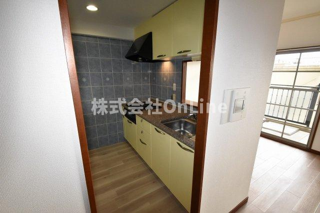 東大阪市森河内西２丁目の賃貸マンションのキッチン