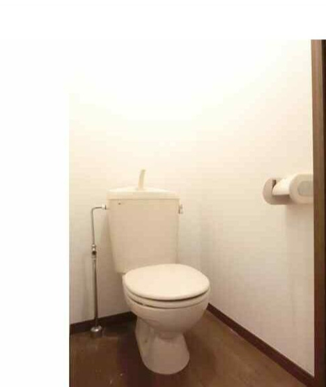 【トイレ】 | BROWNHOMES | シンプルで使いやすいトイレです
