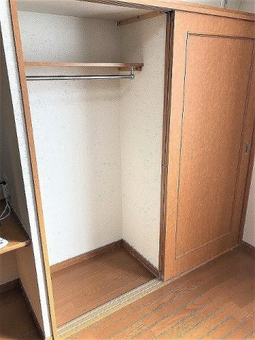 レオパレス室堂の収納