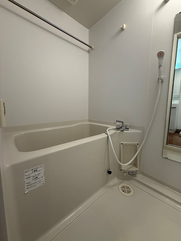 横浜市戸塚区矢部町の賃貸マンションの浴室|清潔感のあるお風呂です♪