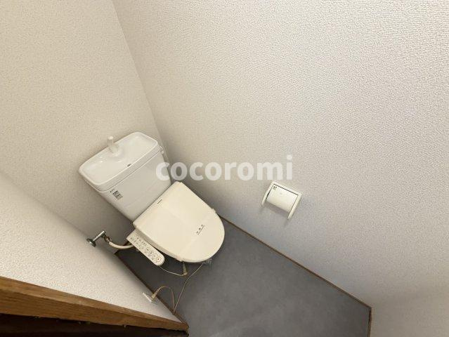 守口市南寺方貸家のトイレ