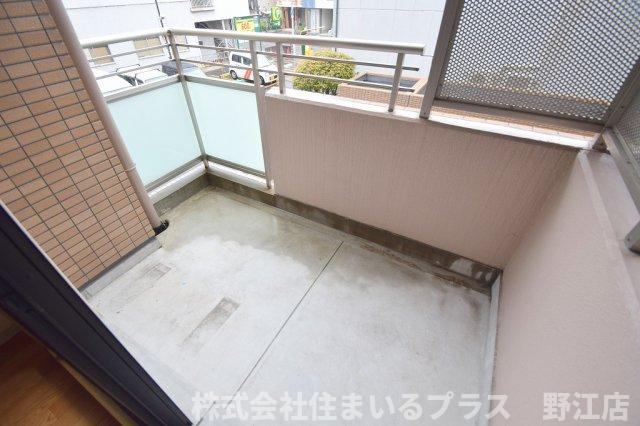 ハーヴィスカエロンのバルコニー