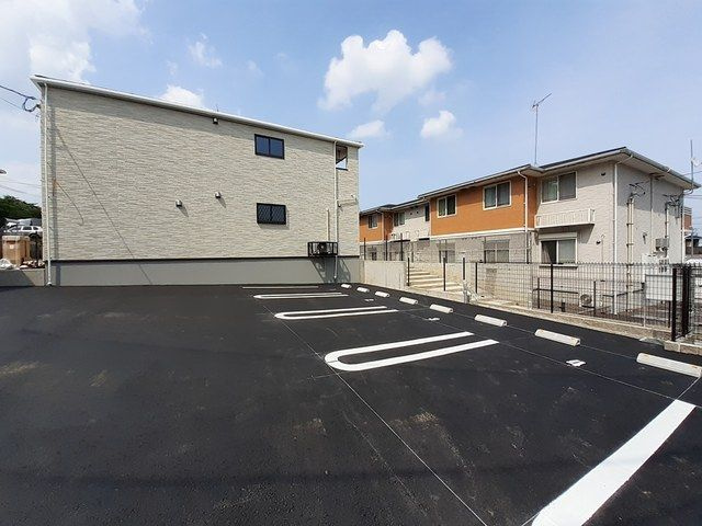 グランアンジュの駐車場