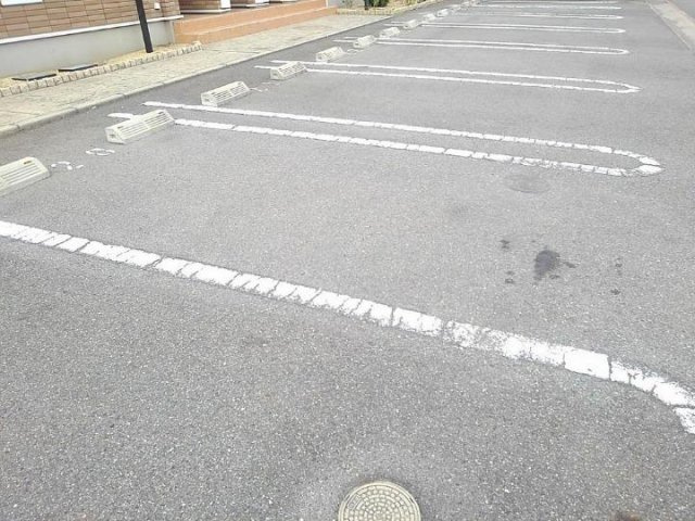 リサータＡの駐車場