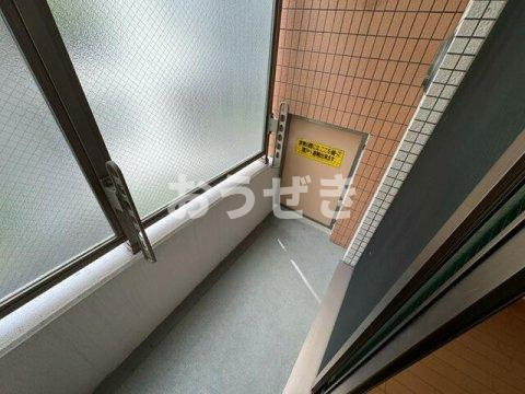 ドルチェ東京・八重洲通りのバルコニー