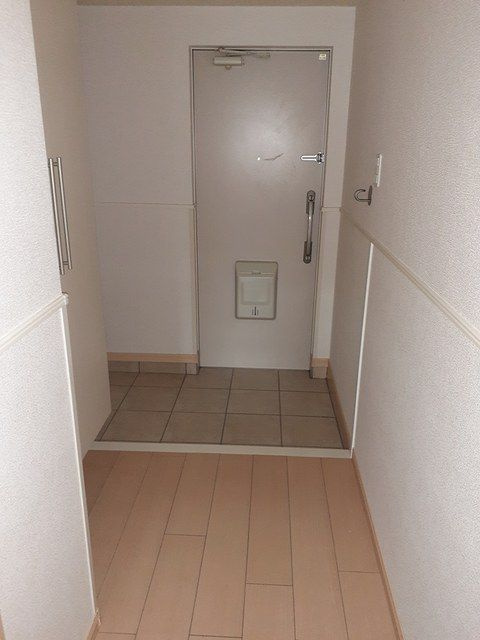 マジコール　コーポの玄関