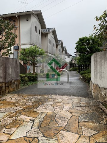 小平市大沼町2丁目アパートのエントランス
