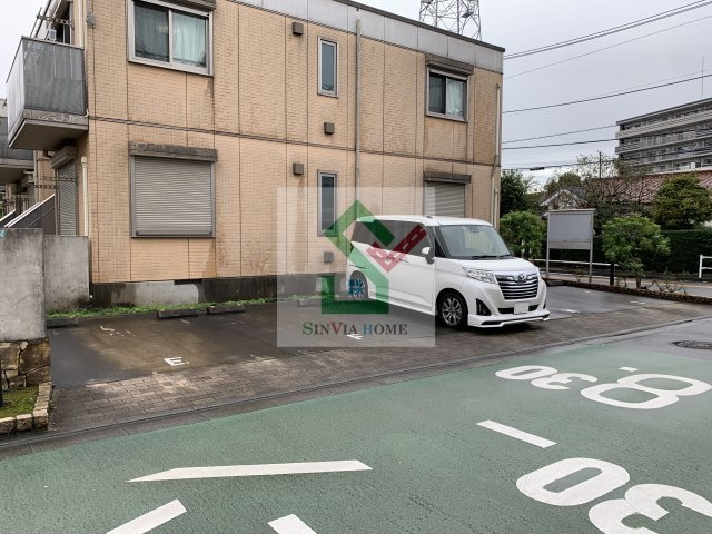 小平市大沼町2丁目アパートの駐車場
