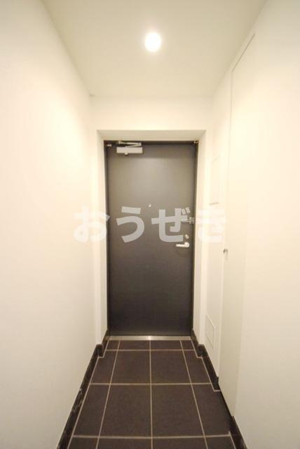 パークハビオ八丁堀の玄関