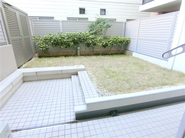 レジデンシャル池上の庭|テラス　庭