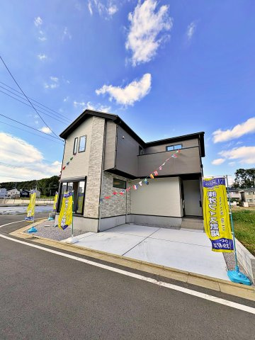 《仲介手数料》所沢市上安松14期　全2棟　2号棟の前面道路含む現地写真