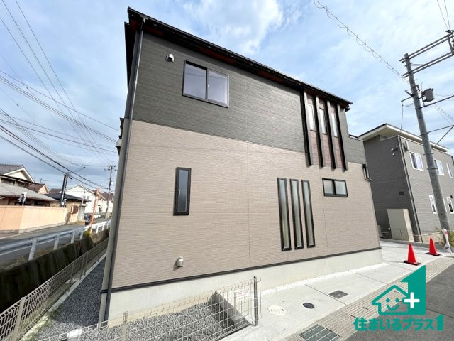 ●31(土)1(日)3(祝)現地説明会！　奈良市南新町　新築一戸建ての外観|安心の10年保証！外観を美しく保ち、雨水で汚れを落とします！気になることがありましたら、お気軽にお問い合わせください！