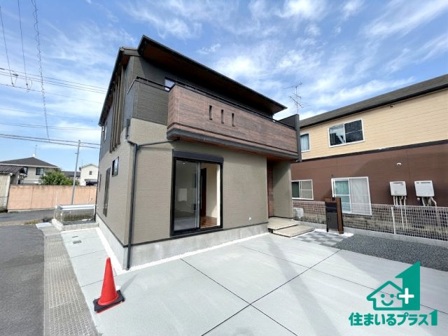 ●31(土)1(日)3(祝)現地説明会！　奈良市南新町　新築一戸建ての外観|お客様に長く安心して住んでいだだける事にこだわった家づくり！住んでからのアフターサービスにもしっかりと取り組んでいます！