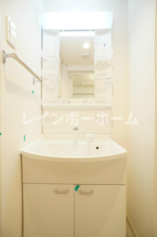 リブリ・840　仲介手数料（賃料の1.10ヵ月）の50％OFF対象物件！の洗面所|コンパクトで使いやすい洗面所