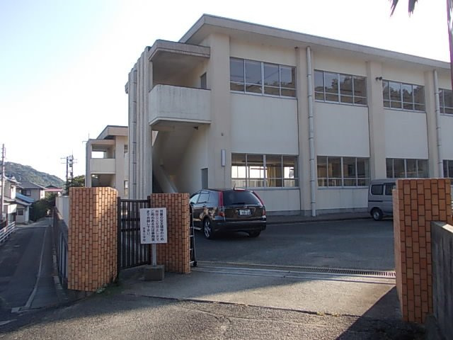 エルカーサⅡの周辺|吉見小学校まで650m