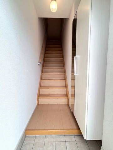エルカーサⅡの玄関|収納もある玄関です