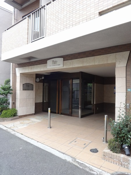 プレール学芸大学弐番館のエントランス