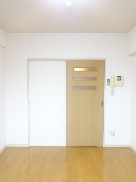 プレール学芸大学弐番館の居間・リビング