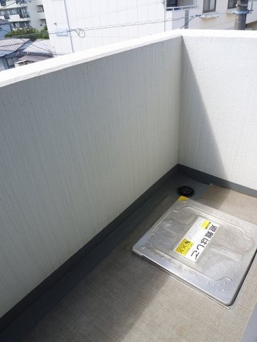 ＮＡＫＡＭＵＲＡ　ＢＬＤ．のバルコニー