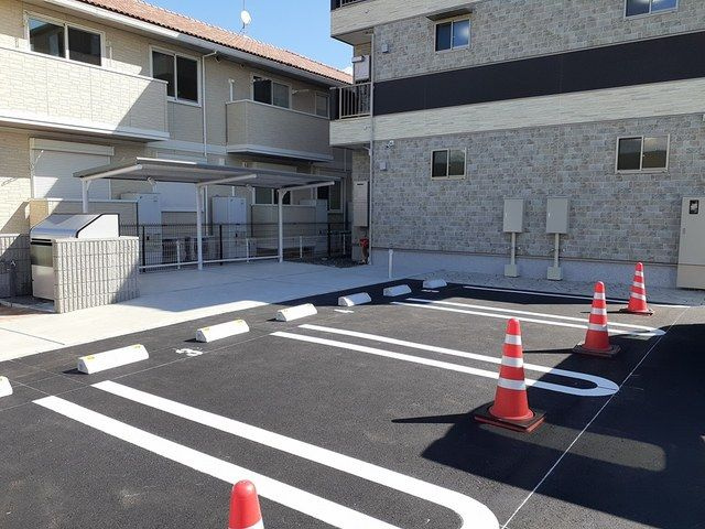 ミュリールの駐車場