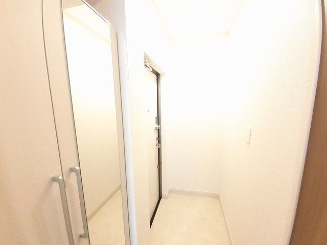 ミュリールの玄関
