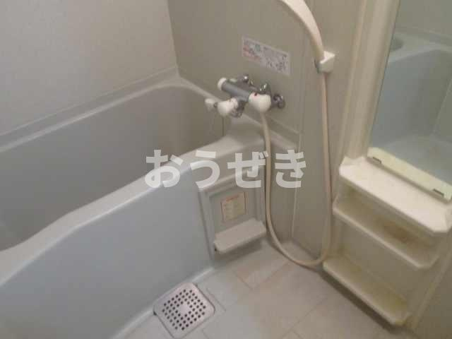 アヴァンティーク銀座２丁目　１１０４号室の浴室