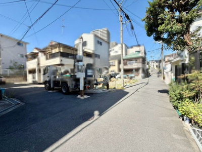 【前面道路含む現地写真】 | 南野田　新築戸建 | 全室収納有！収納スペース充実してますよ♪綺麗な室内が保てますね！