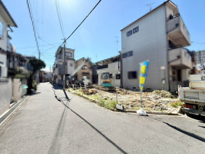 【前面道路含む現地写真】 | 南野田　新築戸建 | 登美丘北公園まで徒歩１８分！気軽な近さでお散歩コースやジョギングコースにもいいですね♪気分もリフレッシュされますよ♪